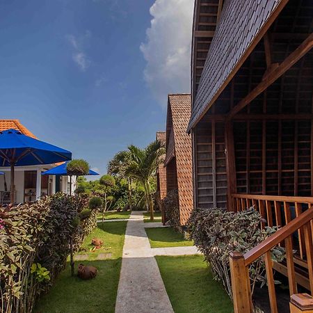 Water Blow Huts Lembongan Exterior photo