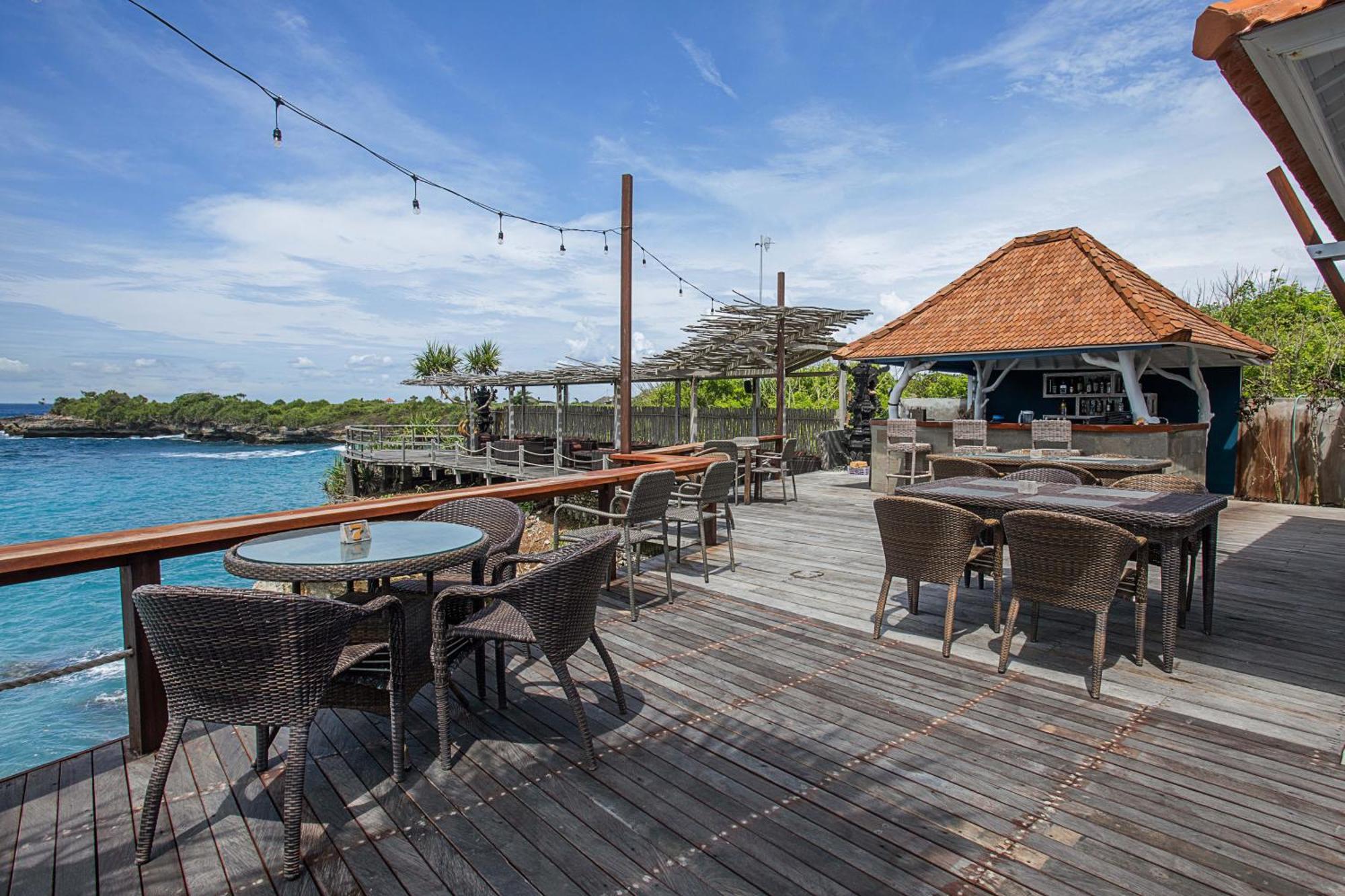 Water Blow Huts Lembongan Exterior photo