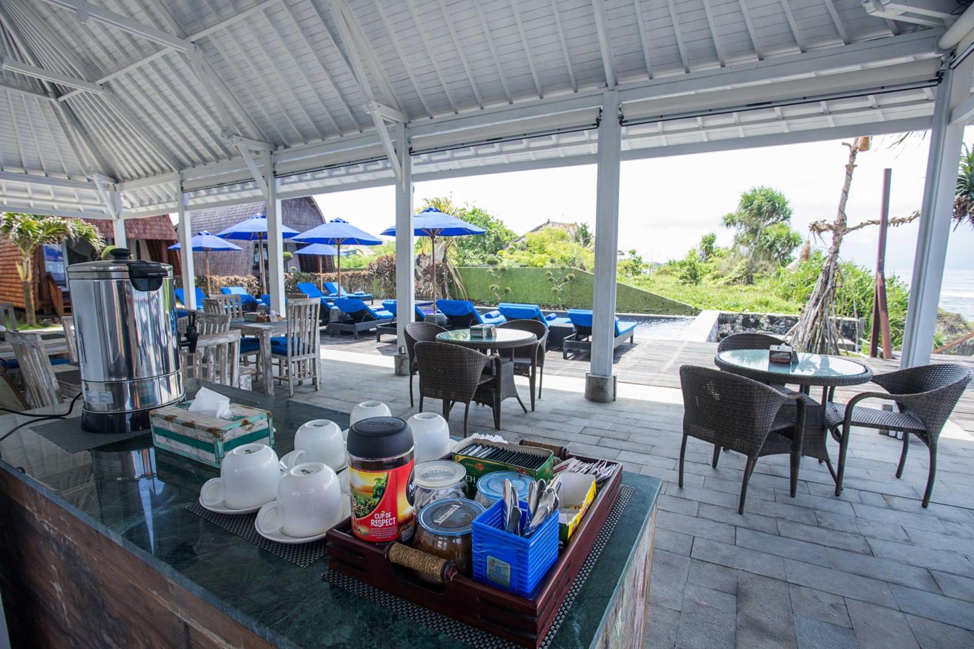 Water Blow Huts Lembongan Exterior photo