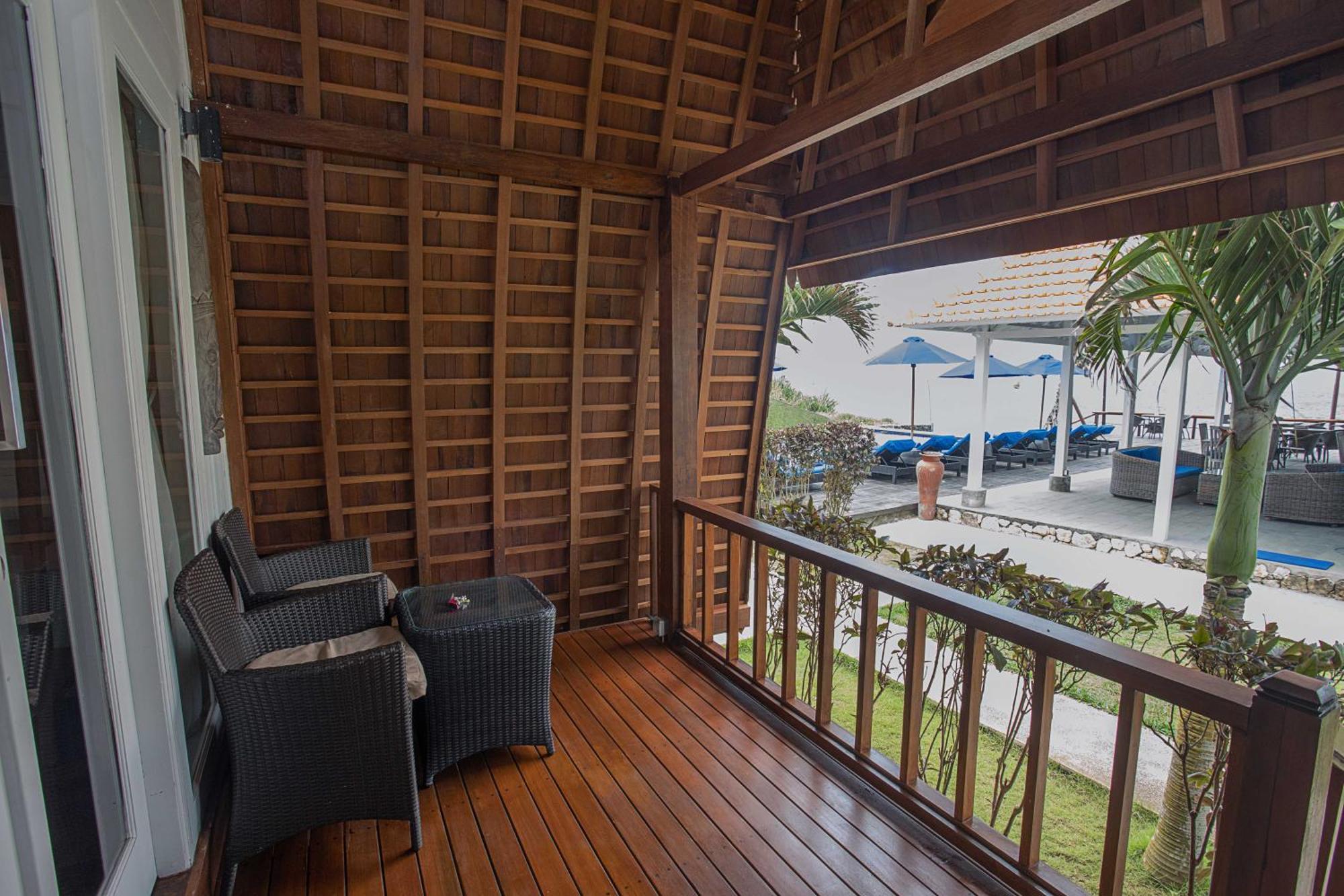 Water Blow Huts Lembongan Exterior photo