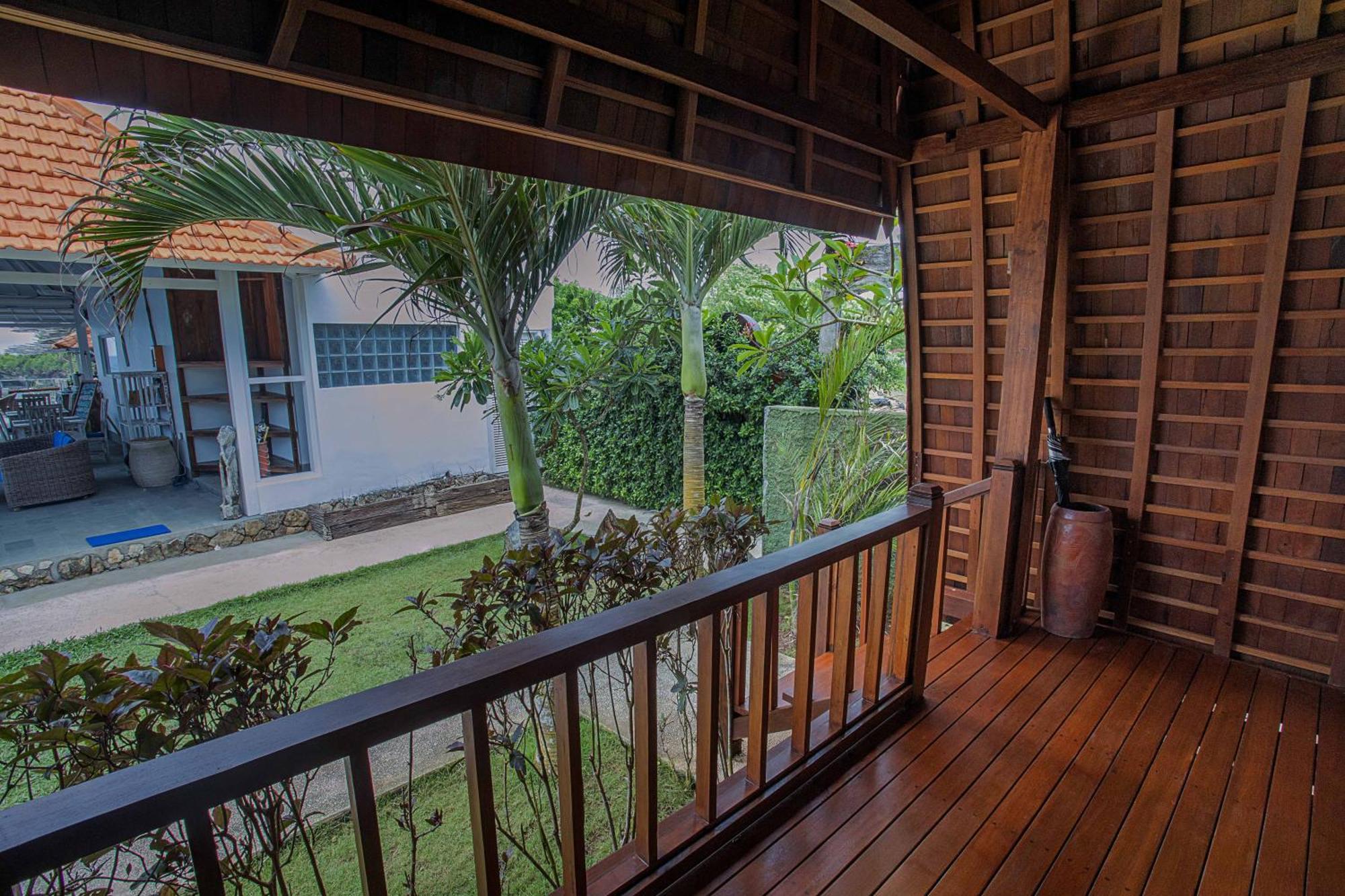 Water Blow Huts Lembongan Exterior photo