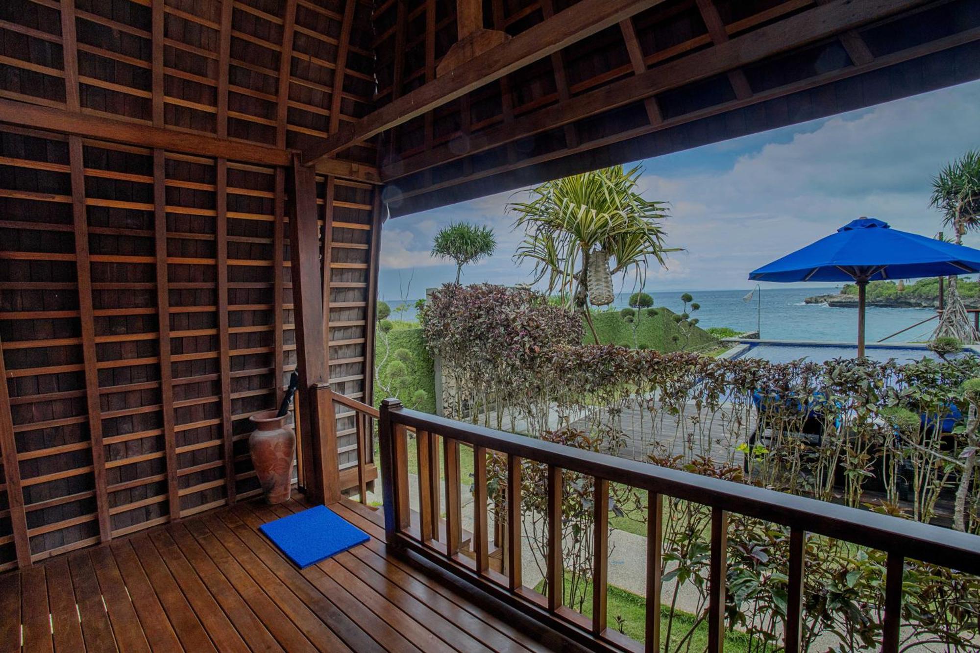Water Blow Huts Lembongan Exterior photo