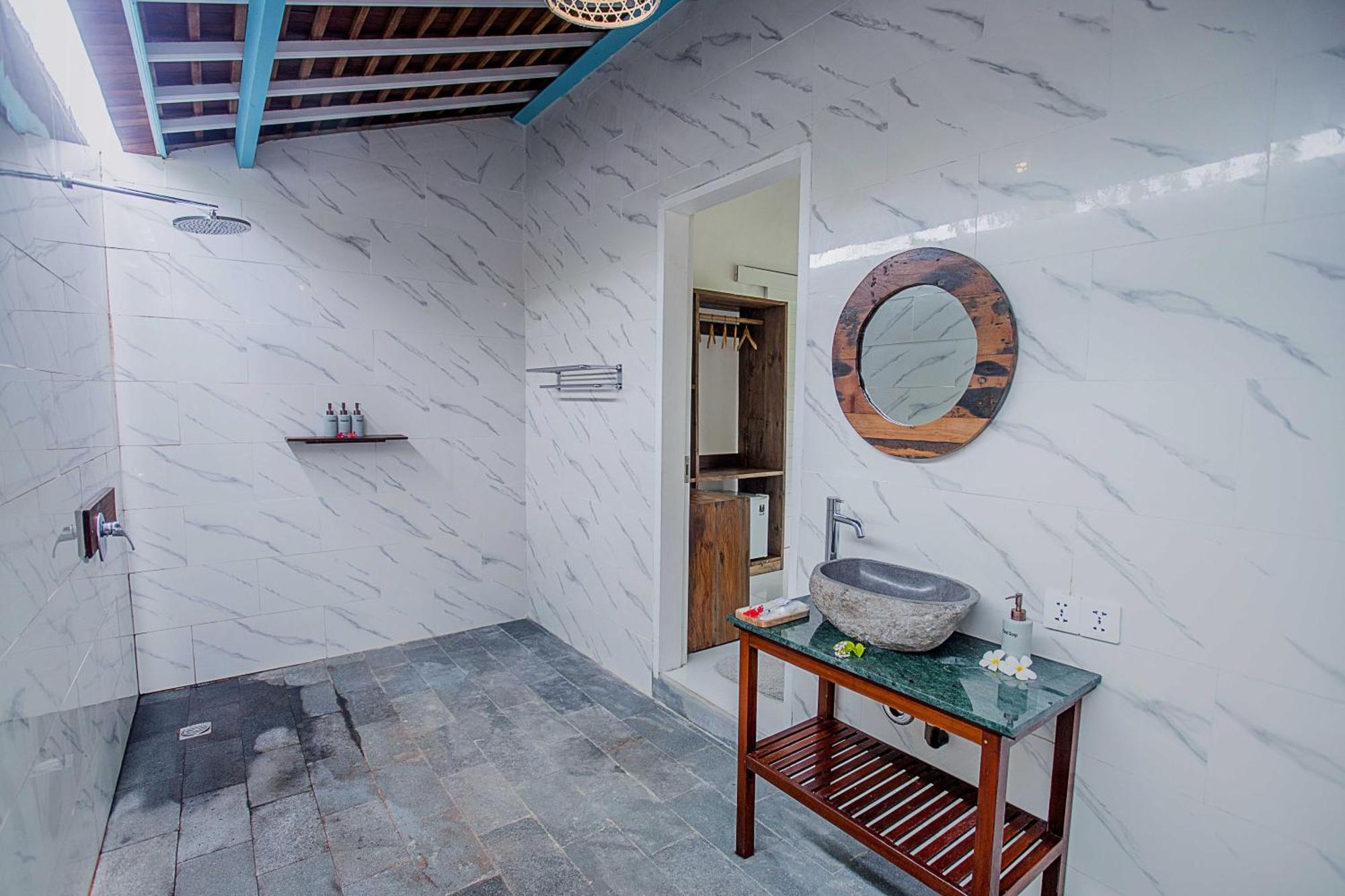 Water Blow Huts Lembongan Exterior photo