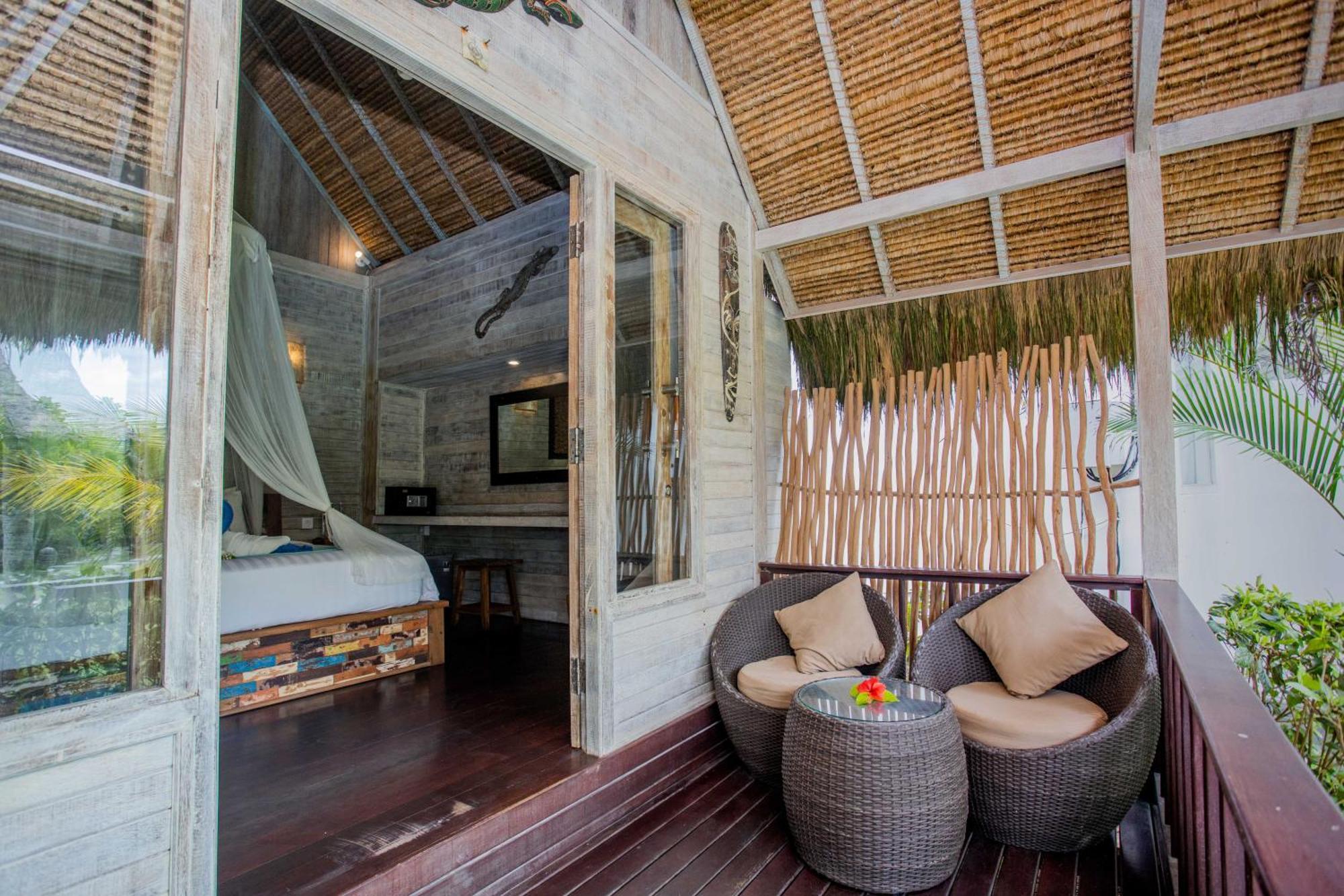 Water Blow Huts Lembongan Exterior photo