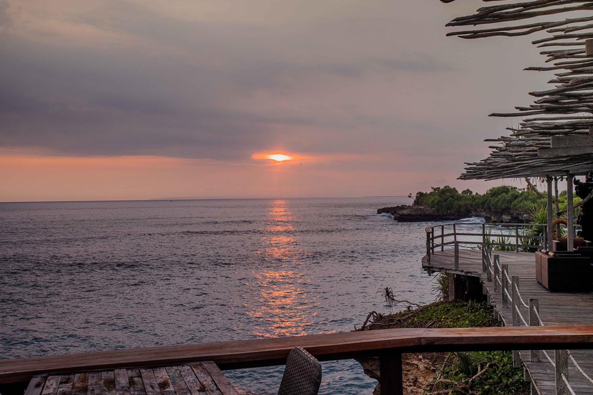 Water Blow Huts Lembongan Exterior photo