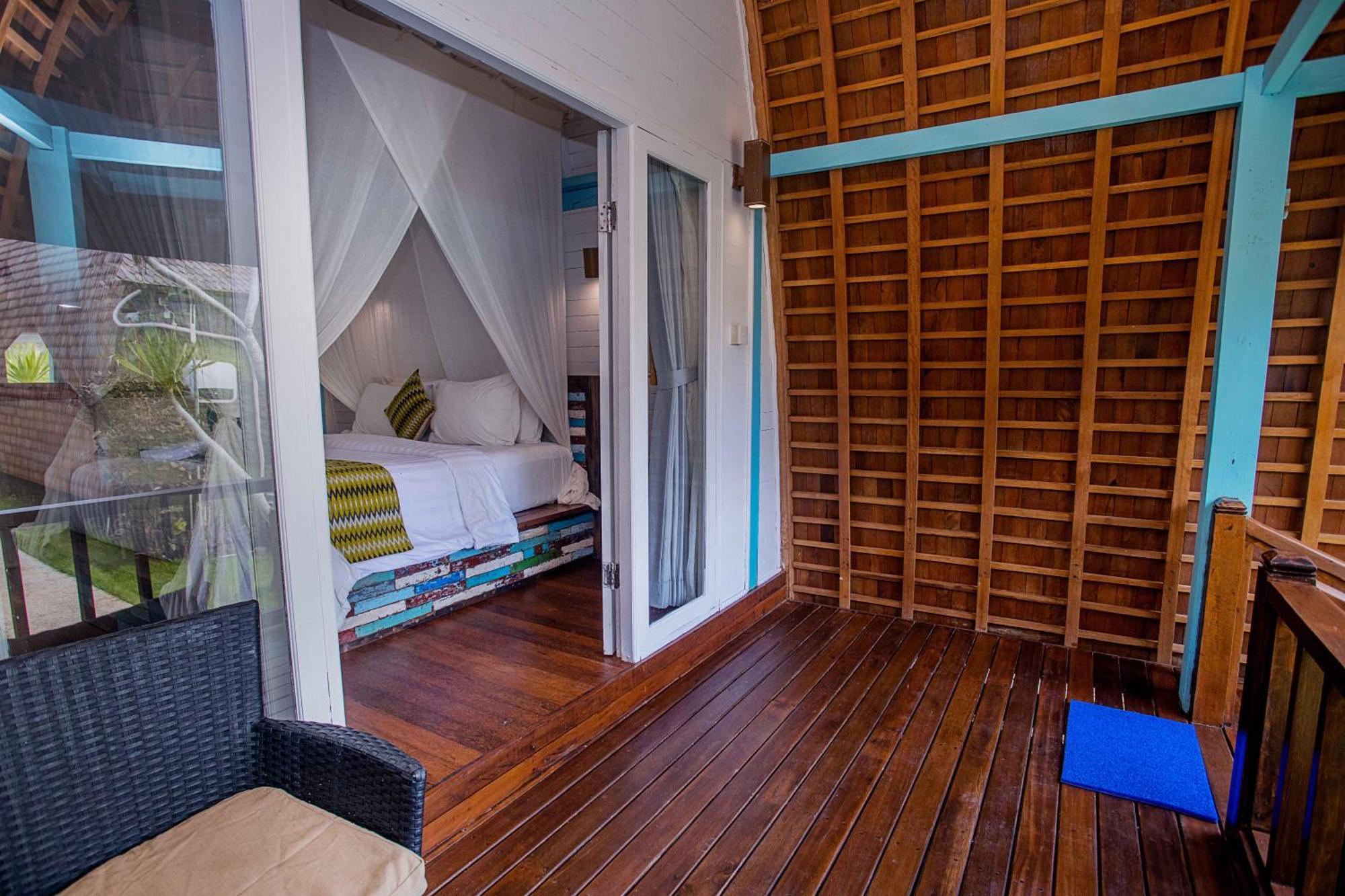 Water Blow Huts Lembongan Exterior photo